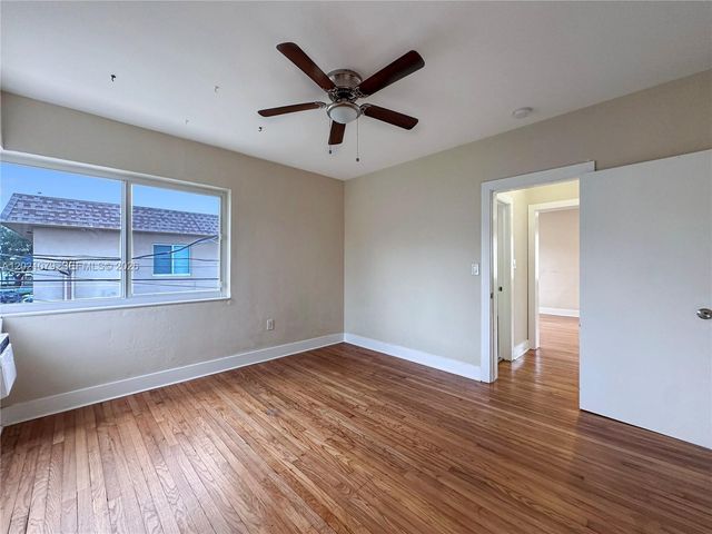 965 Bay Dr 8, Miami Beach, FL 33141