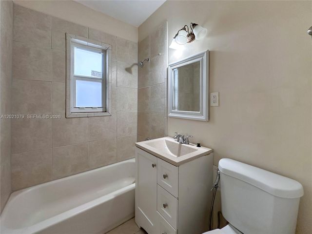 965 Bay Dr 8, Miami Beach, FL 33141