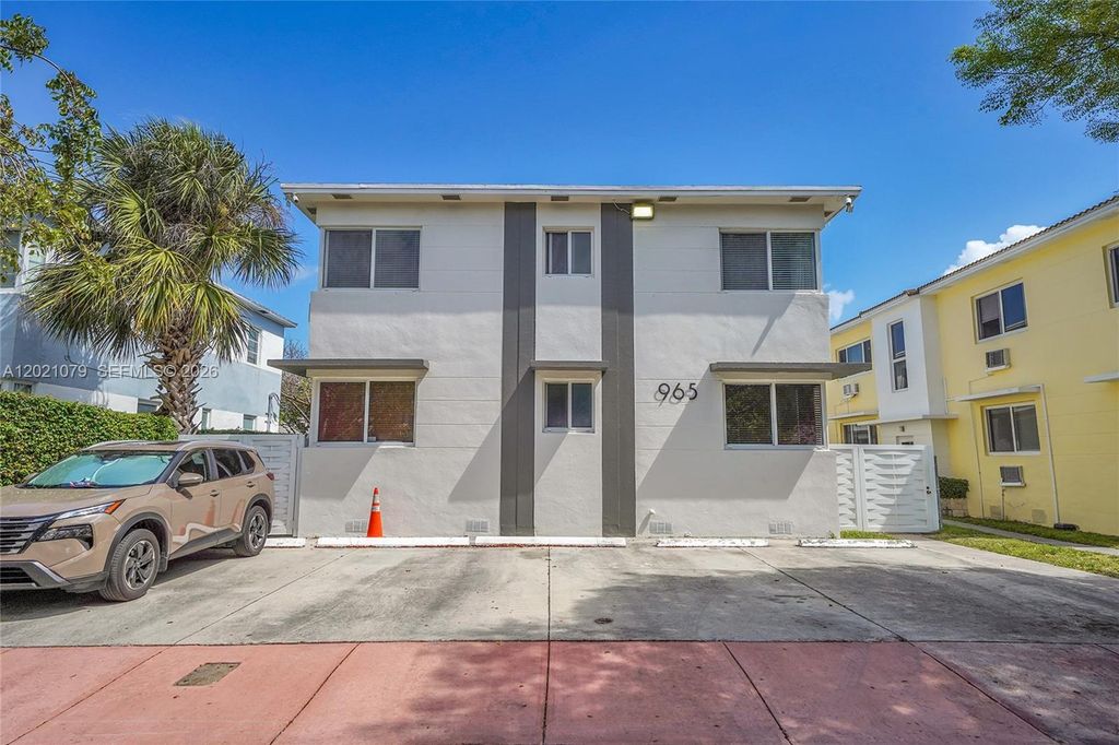 965 Bay Dr 8, Miami Beach, FL 33141