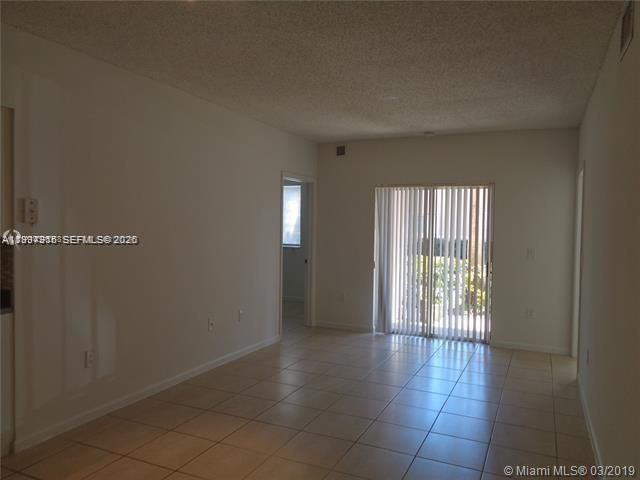 3271 Sabal Palm Mnr 103, Davie, FL 33024