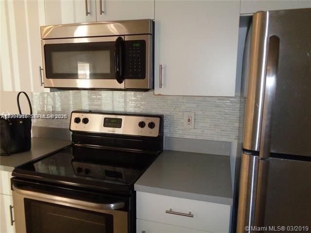 3271 Sabal Palm Mnr 103, Davie, FL 33024