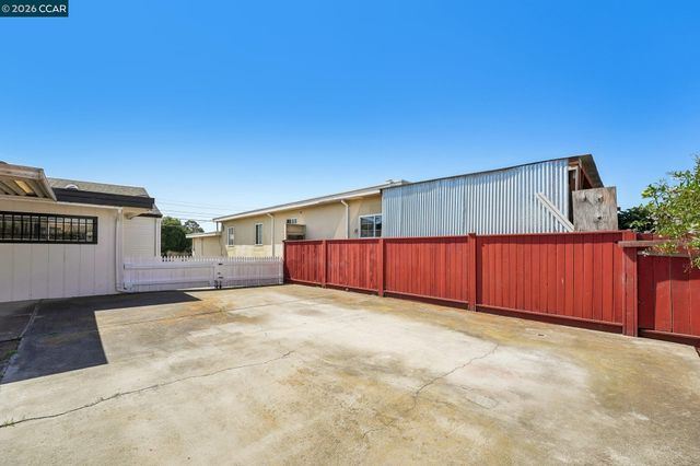 1611 Lincoln Ave, Richmond, CA 94801
