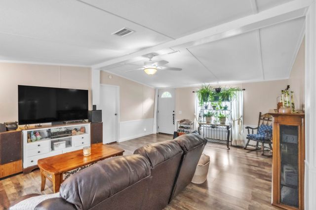 193 Penland Road, Inman, SC 29349