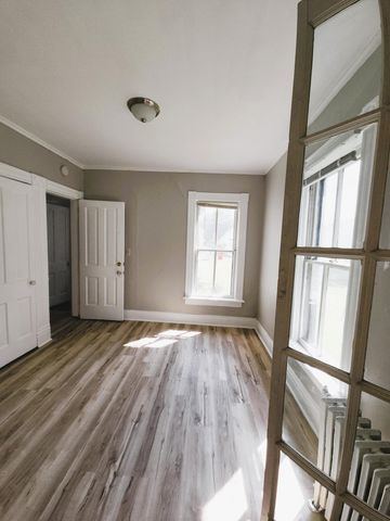 221 E 8th Street, Winona, MN 55987