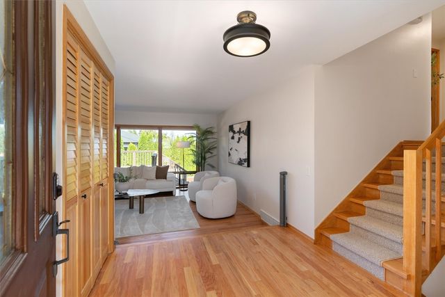 15010 SE 46th Way, Bellevue, WA 98006