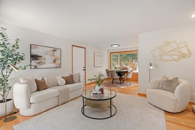 15010 SE 46th Way, Bellevue, WA 98006