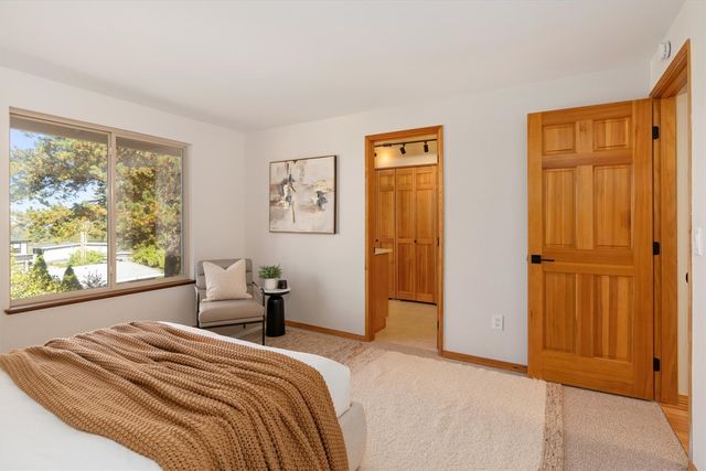 15010 SE 46th Way, Bellevue, WA 98006
