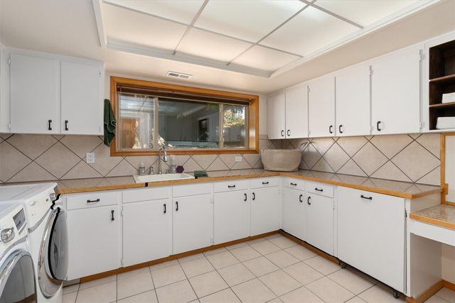 15010 SE 46th Way, Bellevue, WA 98006