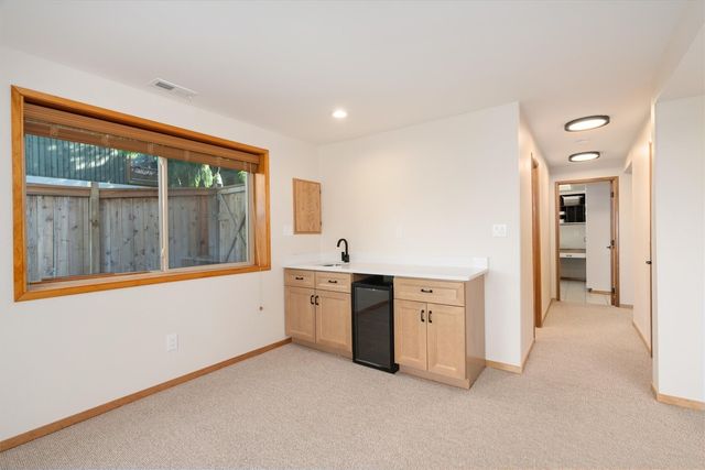 15010 SE 46th Way, Bellevue, WA 98006