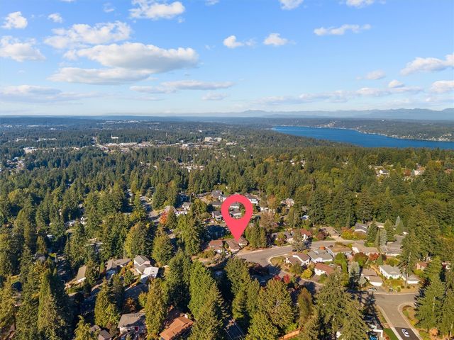 15010 SE 46th Way, Bellevue, WA 98006