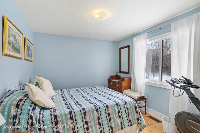 610 Barry Road, Haslett, MI 48840
