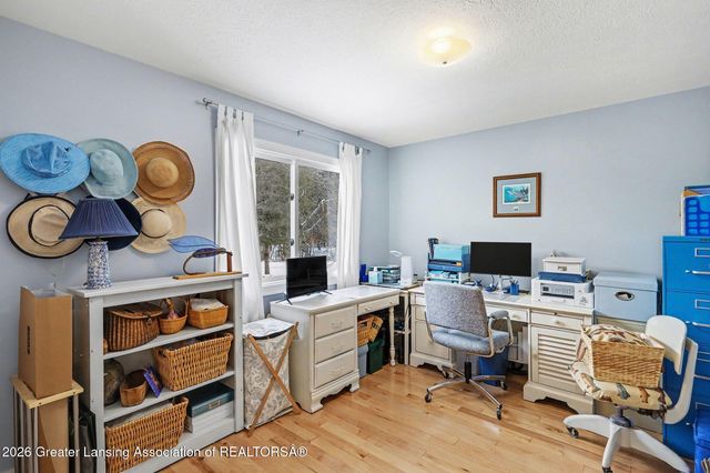 610 Barry Road, Haslett, MI 48840