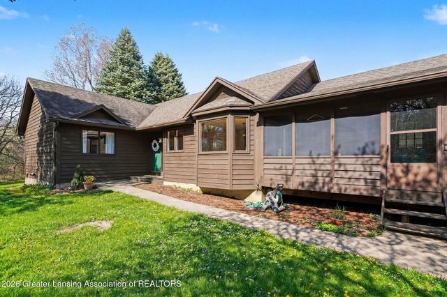 610 Barry Road, Haslett, MI 48840