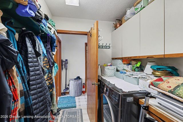 610 Barry Road, Haslett, MI 48840
