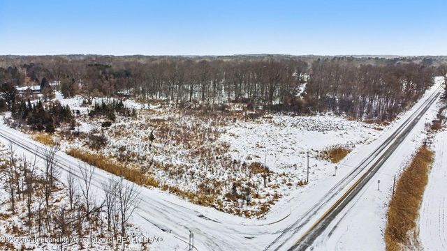 610 Barry Road, Haslett, MI 48840