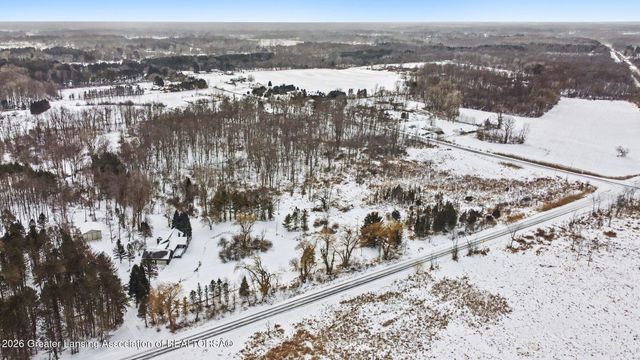 610 Barry Road, Haslett, MI 48840