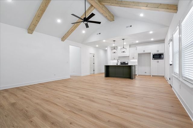 6909 SW Orange Avenue, Bentonville, AR 72713