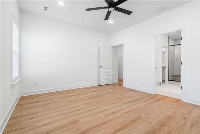 6909 SW Orange Avenue, Bentonville, AR 72713