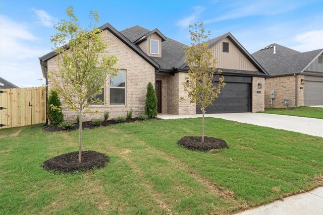 6909 SW Orange Avenue, Bentonville, AR 72713