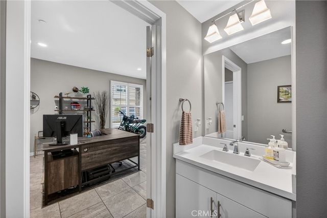 821 Brickyard, Costa Mesa, CA 92627