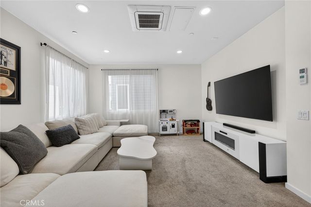 821 Brickyard, Costa Mesa, CA 92627