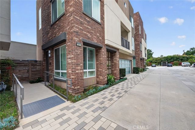 821 Brickyard, Costa Mesa, CA 92627