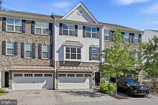 211 CORVUS CIR #128, Media, PA 19063