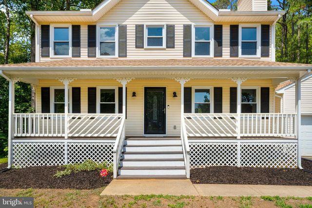 4 CANNON KNOLLS DR, Fredericksburg, VA 22406