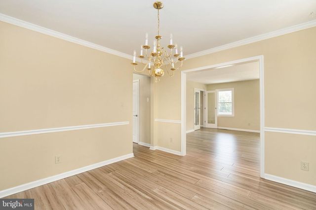 4 CANNON KNOLLS DR, Fredericksburg, VA 22406