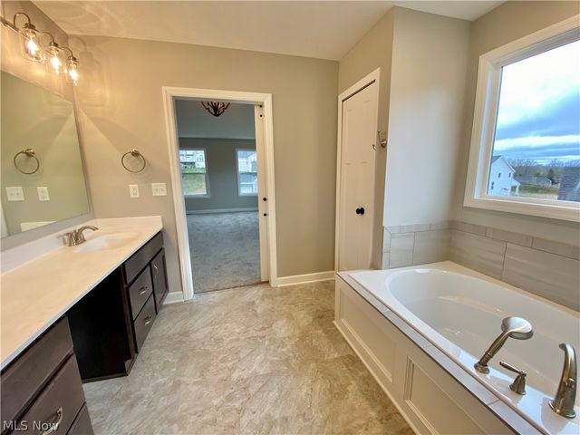 3447 Wicker Street NE, Canton, OH 44721