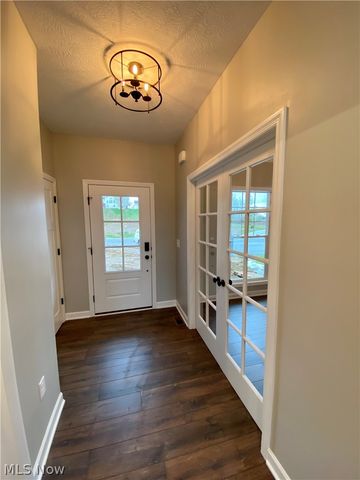 3447 Wicker Street NE, Canton, OH 44721