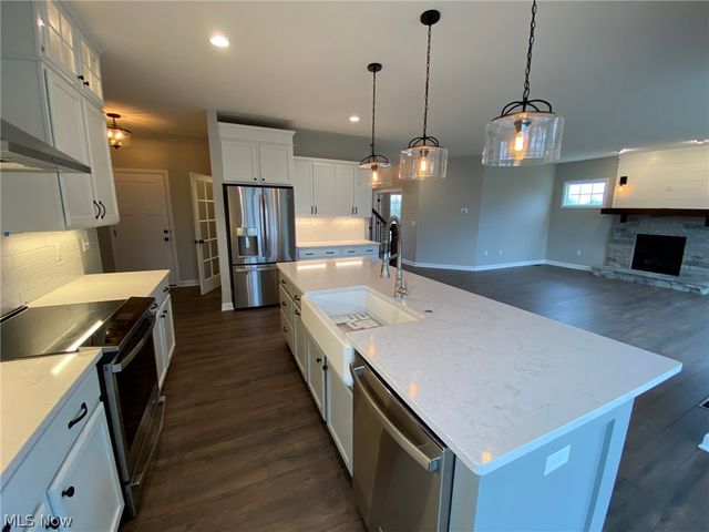 3447 Wicker Street NE, Canton, OH 44721