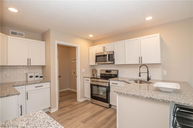 1290 Patriot Place SW, Massillon, OH 44647