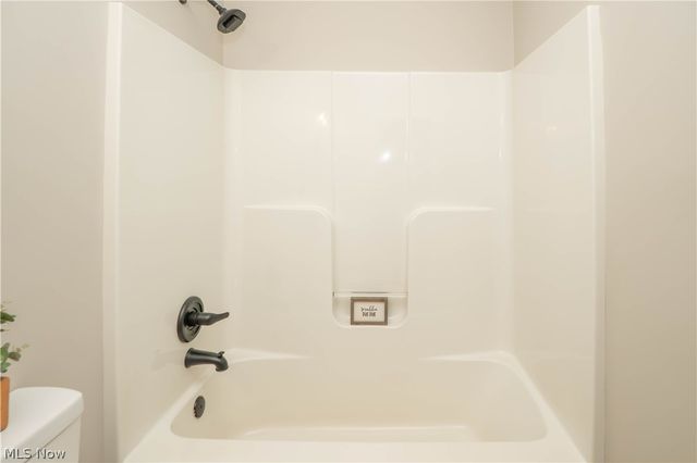 1290 Patriot Place SW, Massillon, OH 44647