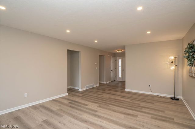 1290 Patriot Place SW, Massillon, OH 44647