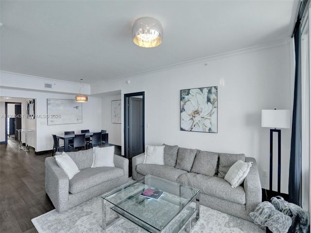 17875 Collins Ave 3005, Sunny Isles Beach, FL 33160