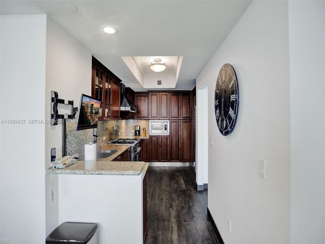 17875 Collins Ave 3005, Sunny Isles Beach, FL 33160