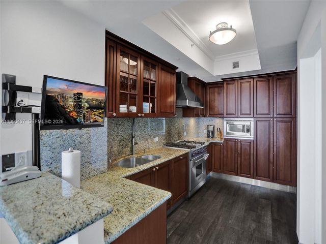 17875 Collins Ave 3005, Sunny Isles Beach, FL 33160