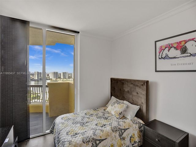 17875 Collins Ave 3005, Sunny Isles Beach, FL 33160