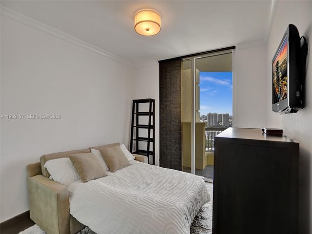 17875 Collins Ave 3005, Sunny Isles Beach, FL 33160