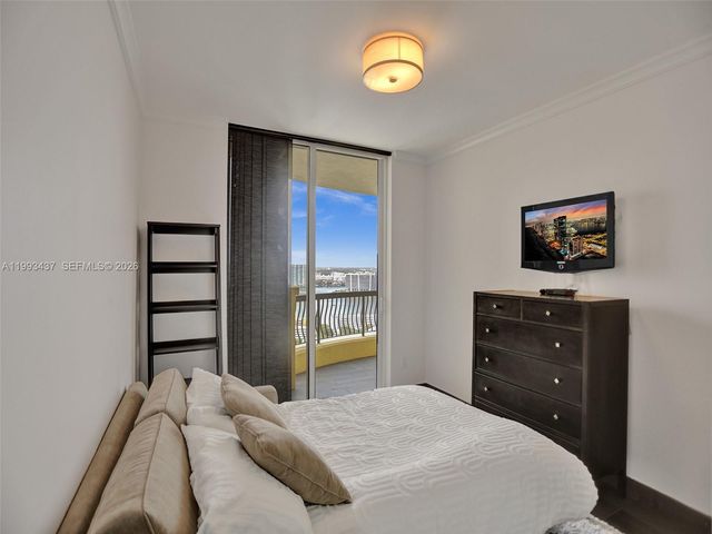 17875 Collins Ave 3005, Sunny Isles Beach, FL 33160