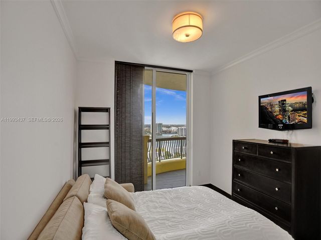 17875 Collins Ave 3005, Sunny Isles Beach, FL 33160