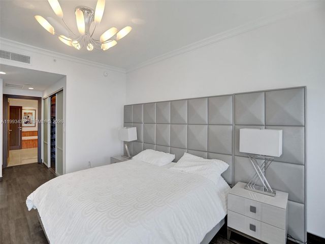 17875 Collins Ave 3005, Sunny Isles Beach, FL 33160