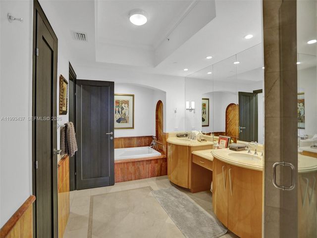 17875 Collins Ave 3005, Sunny Isles Beach, FL 33160