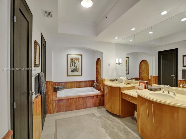 17875 Collins Ave 3005, Sunny Isles Beach, FL 33160