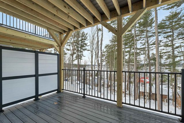 60 White Oaks Rd Unit 11, Laconia, NH 03246