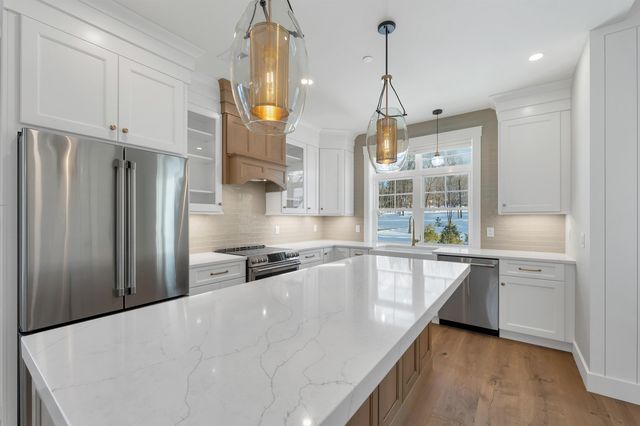 60 White Oaks Rd Unit 11, Laconia, NH 03246