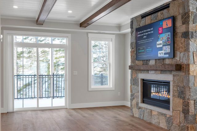 60 White Oaks Rd Unit 11, Laconia, NH 03246