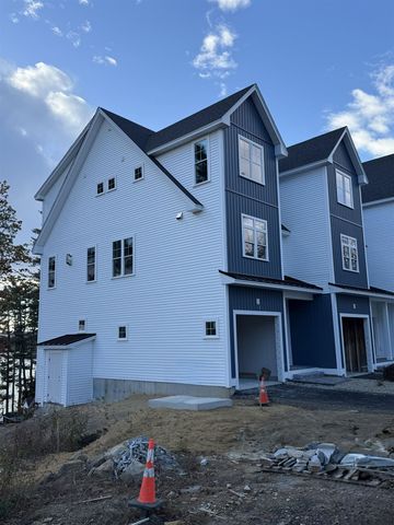 60 White Oaks Rd Unit 11, Laconia, NH 03246