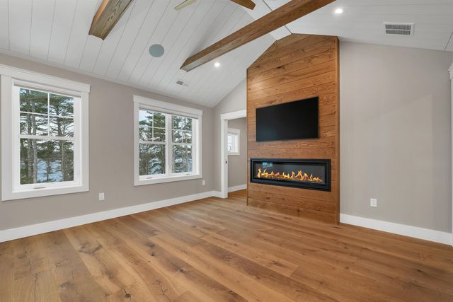 60 White Oaks Rd Unit 11, Laconia, NH 03246